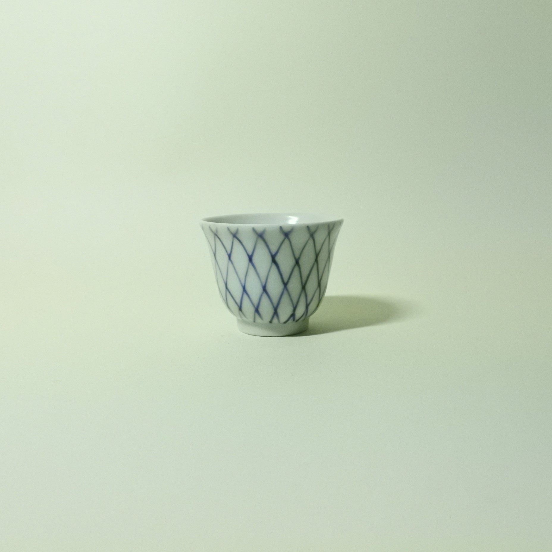伊万里染付網手盃