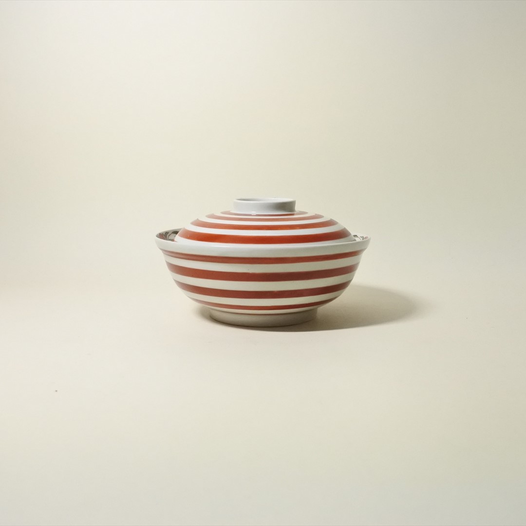 古伊万里赤絵輪線見込桃図蓋物