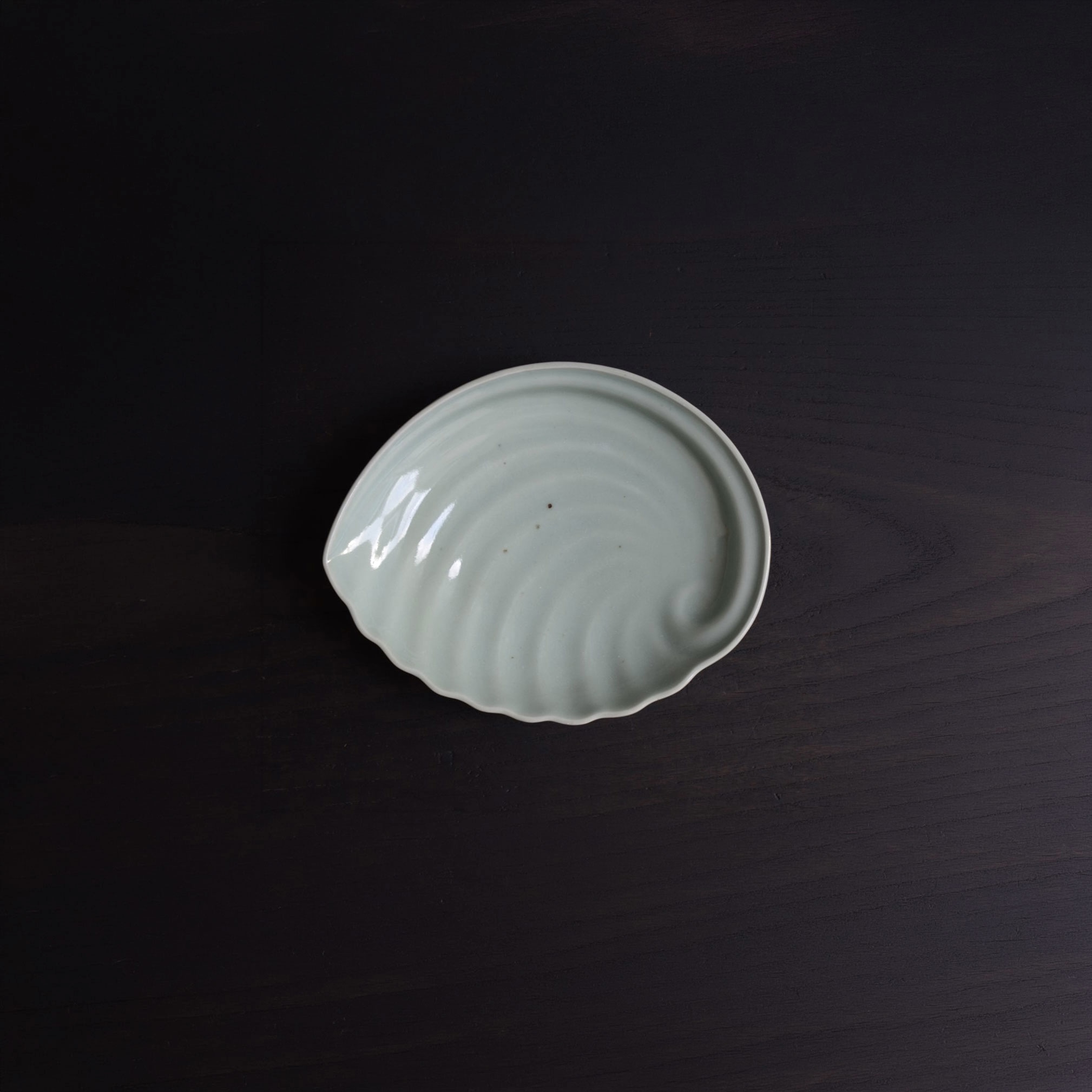 古伊万里青磁鮑形中皿